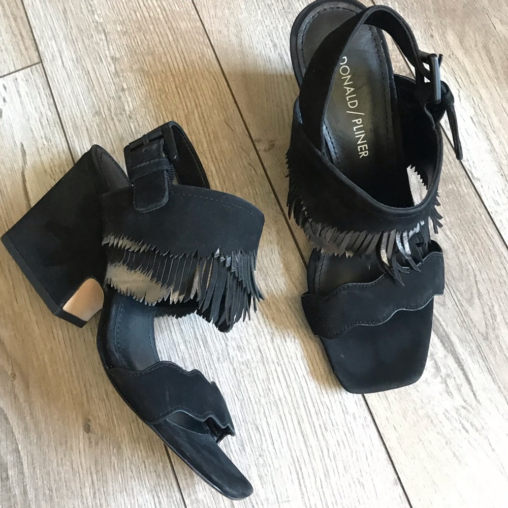 Donald Pliner mylo block heel fringe sandals 5